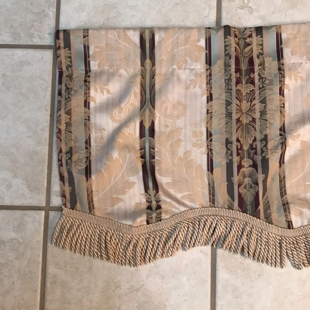 Curtain Fringed Scalloped Floral Curtain Valance/Topper
